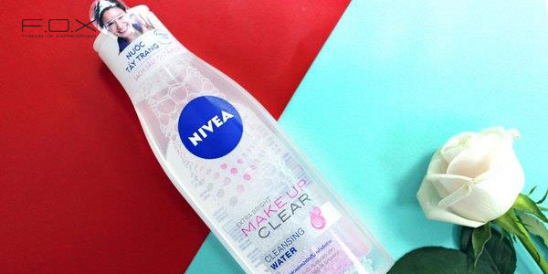 Nước tẩy trang cho da dầu Nivea Extra Bright Makeup Clear Cleansing Water