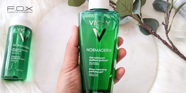 Sữa rửa mặt thu nhỏ lỗ chân lông cho da dầu Vichy Normaderm