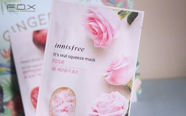 Mặt nạ giấy dưỡng trắng, cấp ẩm Innisfree My Real Squeeze Mask hoa hồng